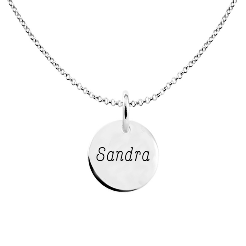 colgante de plata con grabado nombre