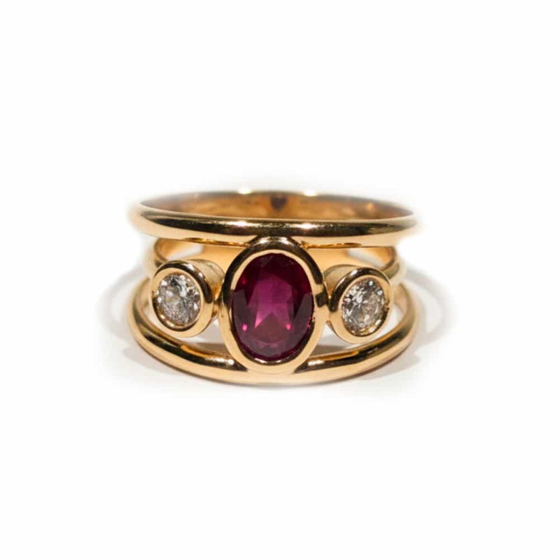 Anillo oro y rubí