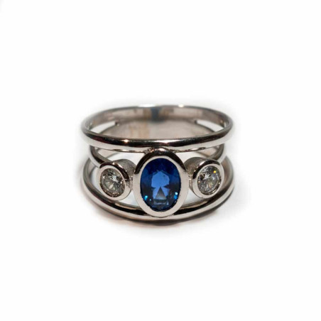 Anillo oro blanco y kainita