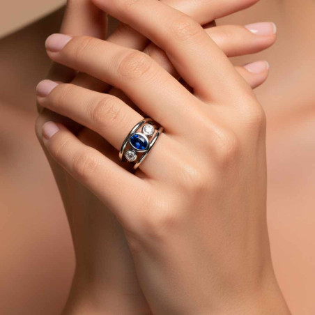 Anillo oro blanco con kainita y circonitas