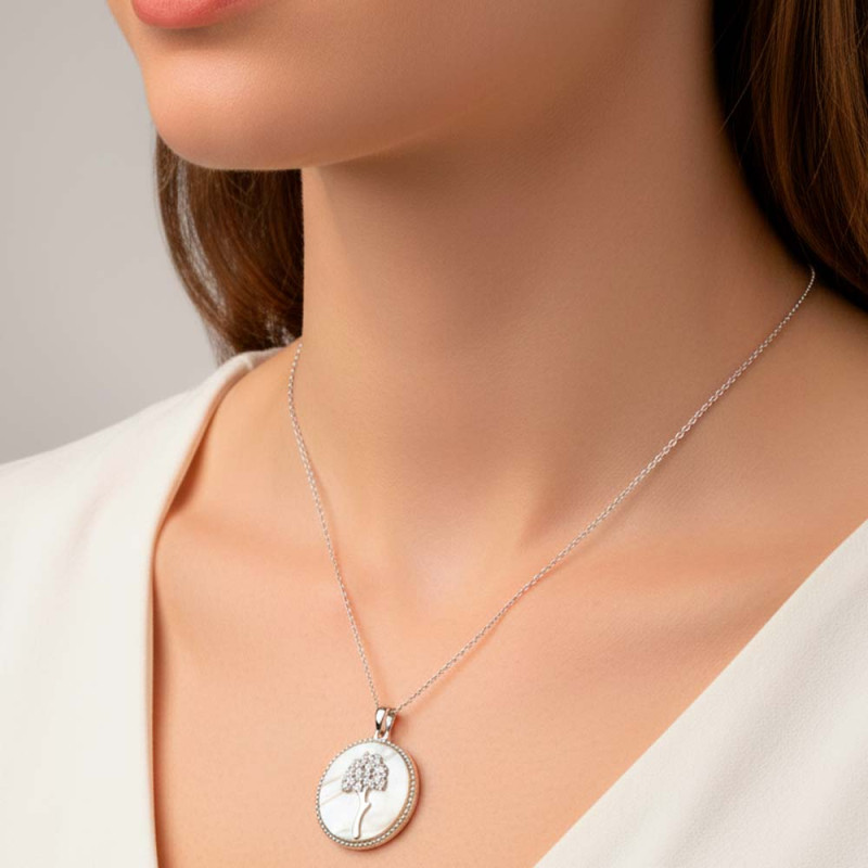 colgante de plata y nacar