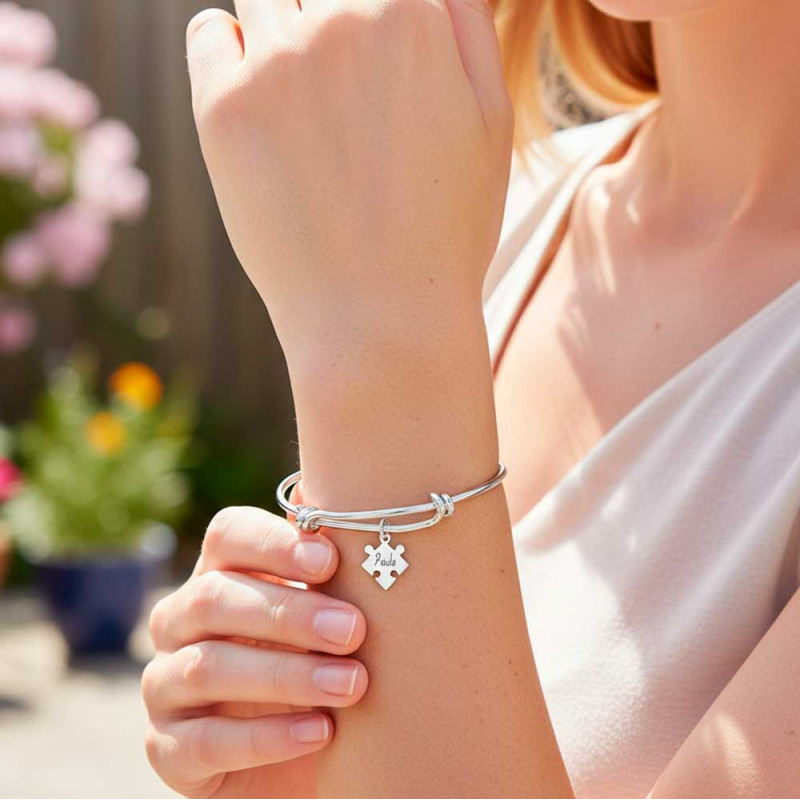 Name bracelet with puzzle