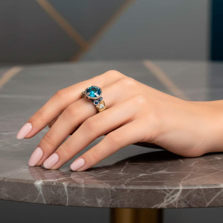 London Blue ring, silver and gold