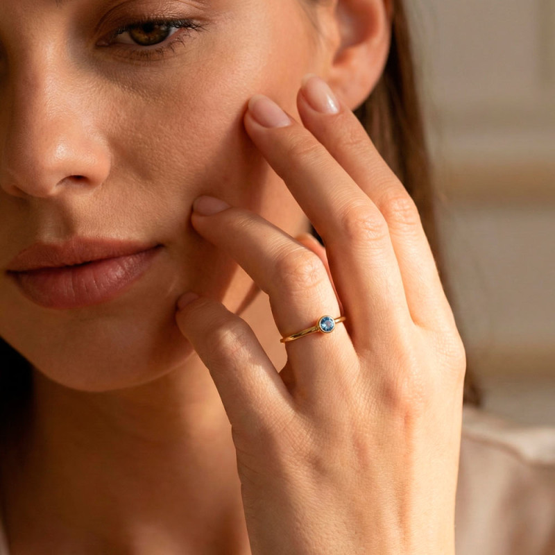 Anillo aguamarina de oro de mujer
