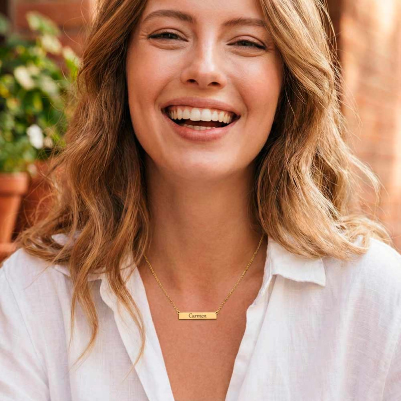 Name necklace in gold