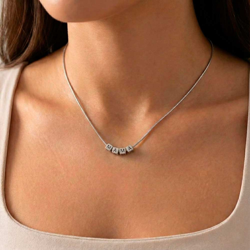 Collar Mamá en plata personalizado