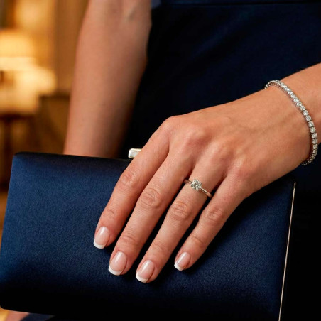 Anillo diamante solitario en oro blanco