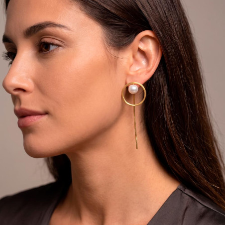 Women's long pearl earrings