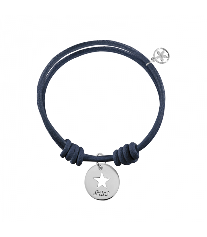 Pulsera de cuero con nudos corredizos y medalla personalizada en plata