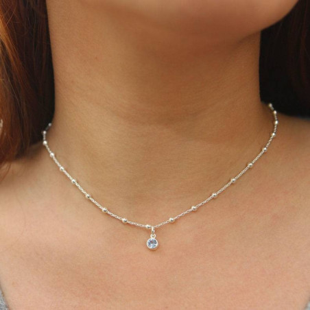 Collar con piedra