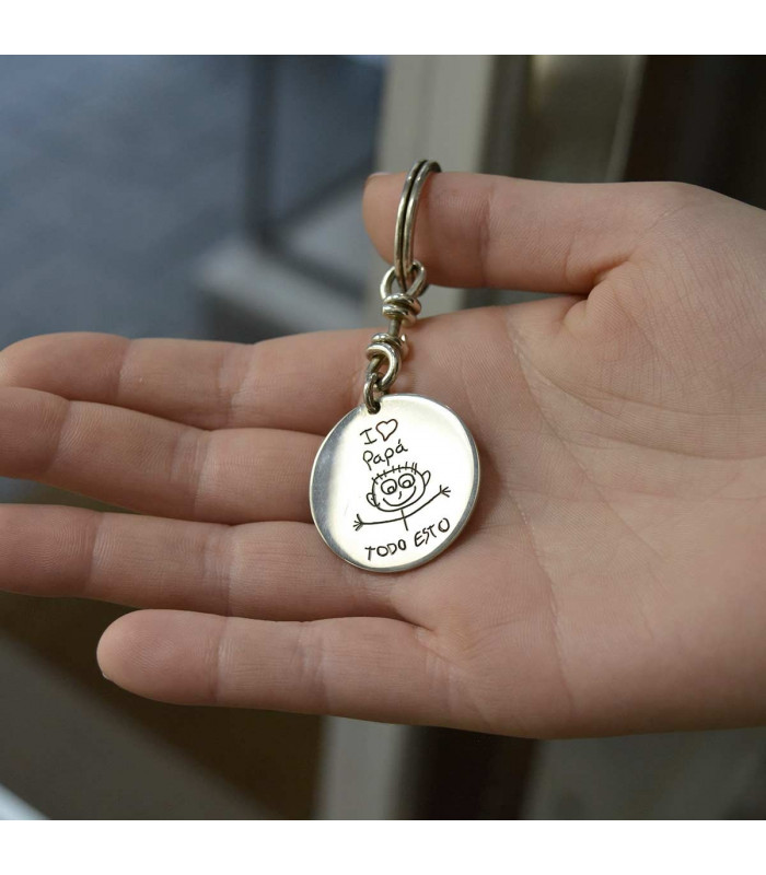 Llavero de plata personalizado con grabado