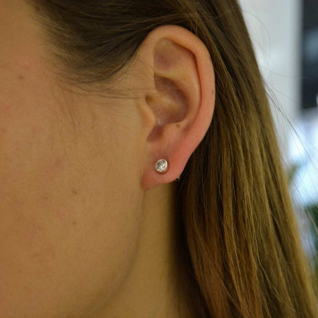 5mm zirconia stone earring