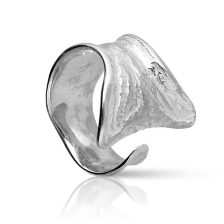 Sterling silver fishtail ring