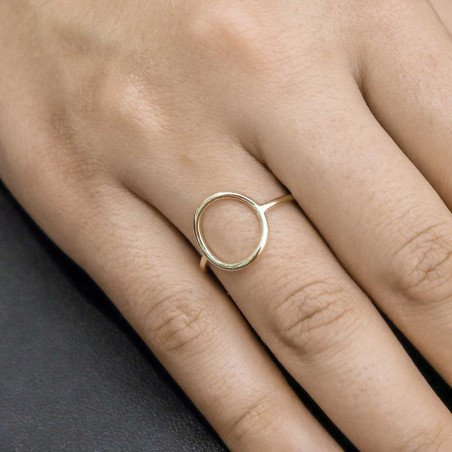 Anillo de oro círculo
