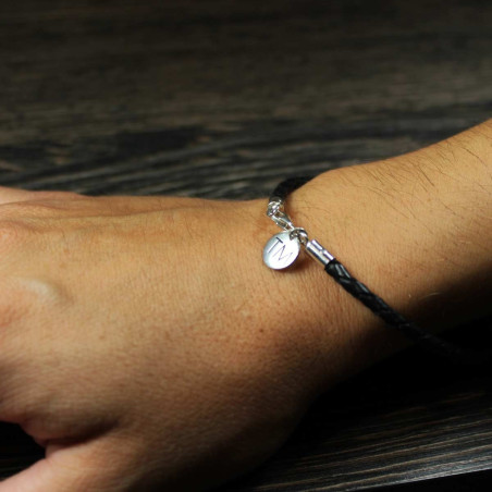 Personalized leather bracelet