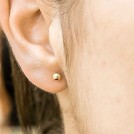 Pendientes de bolas de oro
