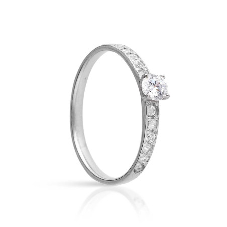 Anillo de pedido solitario en oro blanco