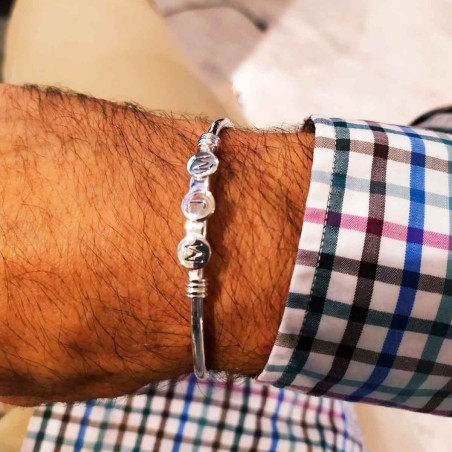 Pulsera personalizada con inicial