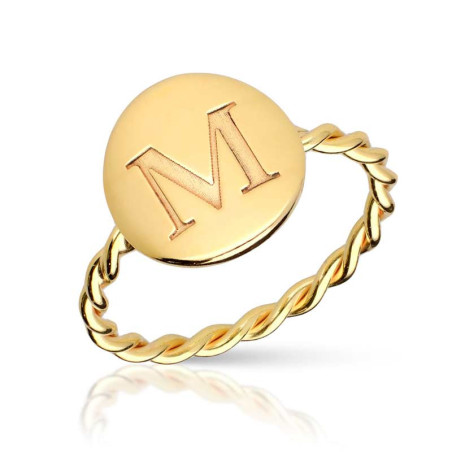 Anillo medalla con inicial personalizada M