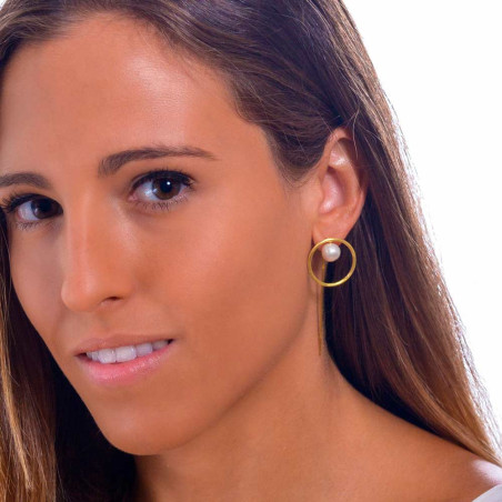 Women's long pearl earrings