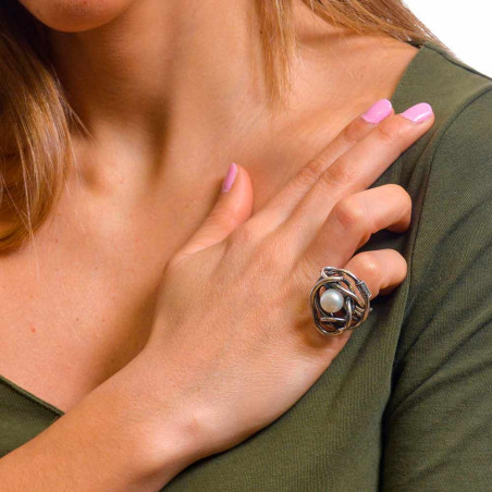 Anillo perla nudo retorcido