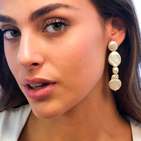 Pendientes largos con perlas coin y barrocas