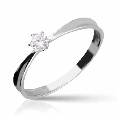 Anillo solitario con diamante central de 3mm con 6 garras