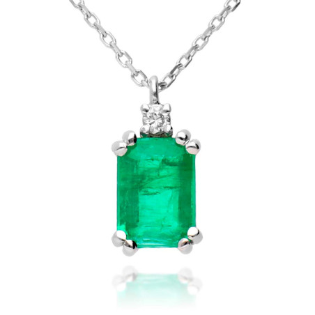 White gold necklace with emerald and diamond