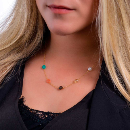 Collar para mujer piedras multicolor en dorado
