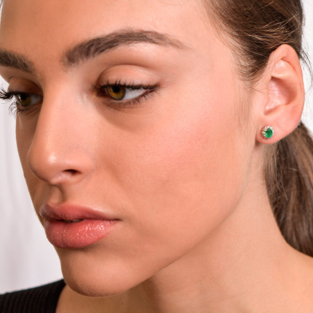 Women's earrings with emerald and diamonds