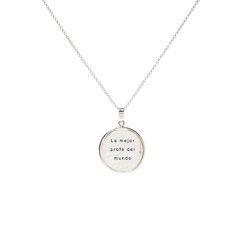 Round pendant with engraving option